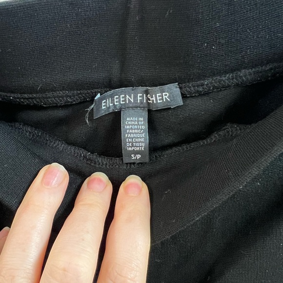 Eileen Fisher pull on black pants - Picture 2 of 4